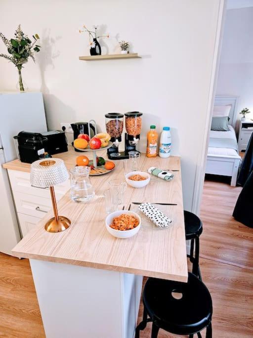 Oasis Parfumee 4 Couchages Au Coeur De Grasse Wifi Apartment Luaran gambar