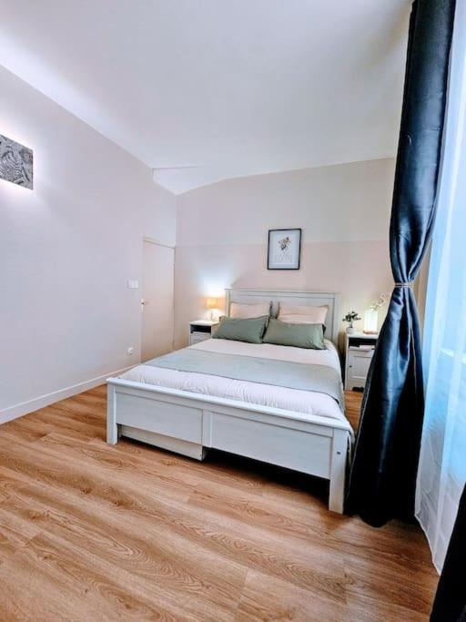 Oasis Parfumee 4 Couchages Au Coeur De Grasse Wifi Apartment Luaran gambar