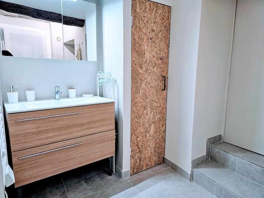 Oasis Parfumee 4 Couchages Au Coeur De Grasse Wifi Apartment Luaran gambar